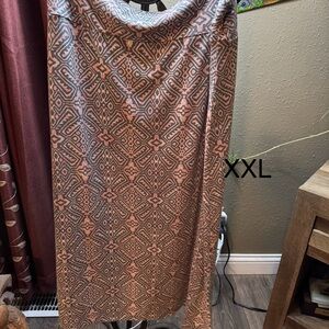 Geometric Patterned Skirt - Coral/ pink and Gray